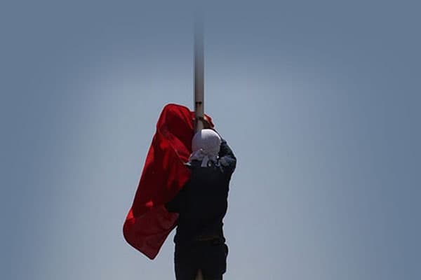 Türk bayrağını indiren kişiye verilen ceza yetersiz bulundu