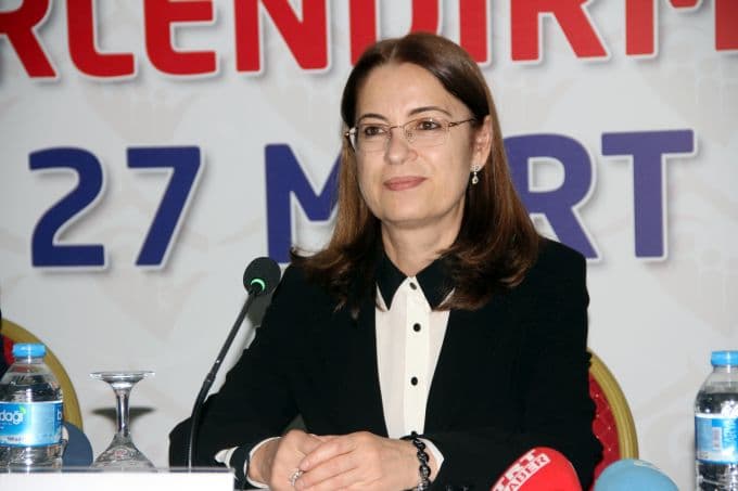 Bakan Ayşenur İslam, Sakarya'da