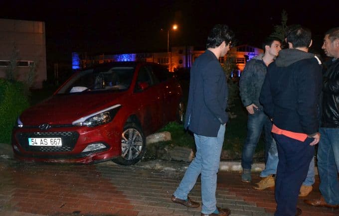 Serdivan'da trafik kazası: 2 yaralı