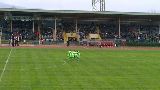 Sakaryaspor, kendisini ateşe attı: 0-1