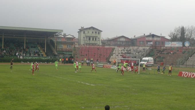 Sakaryaspor, kendisini ateşe attı: 0-1