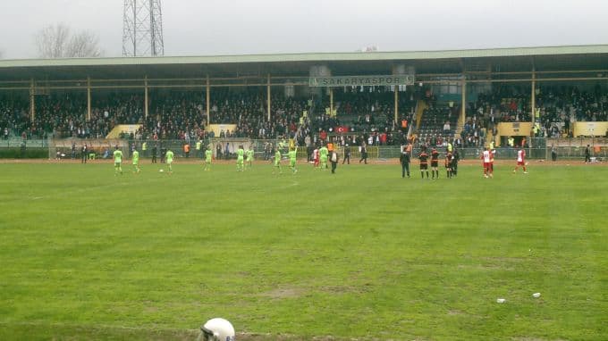 Sakaryaspor, kendisini ateşe attı: 0-1