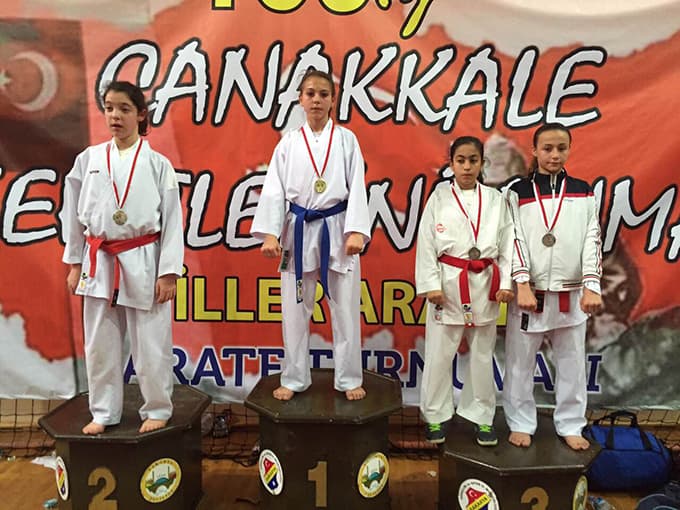 Geyve ilçesi sporcularından 14 madalya birden
