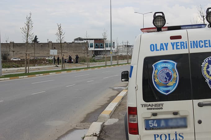 Erenler'de bomba yüklü otomobil ele geçirildi