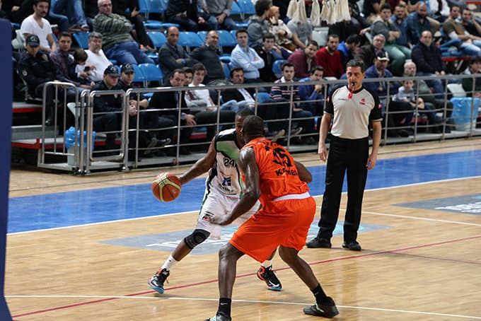 SBB Basketbol ezdi geçti!