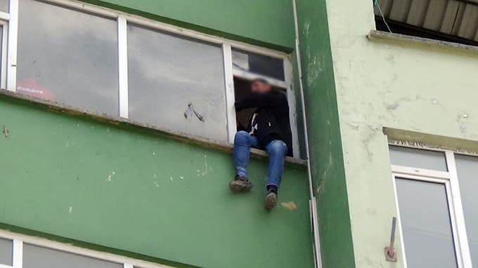 Alkollü şahıstan intihar girişimi!