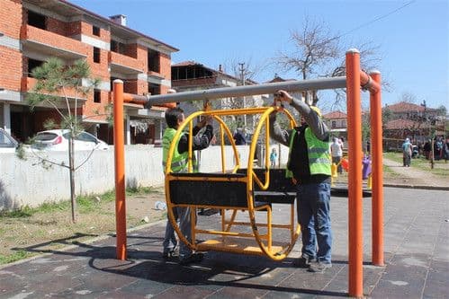 Parkta başına salıncak çarpan küçük Yunus hayatını kaybetti