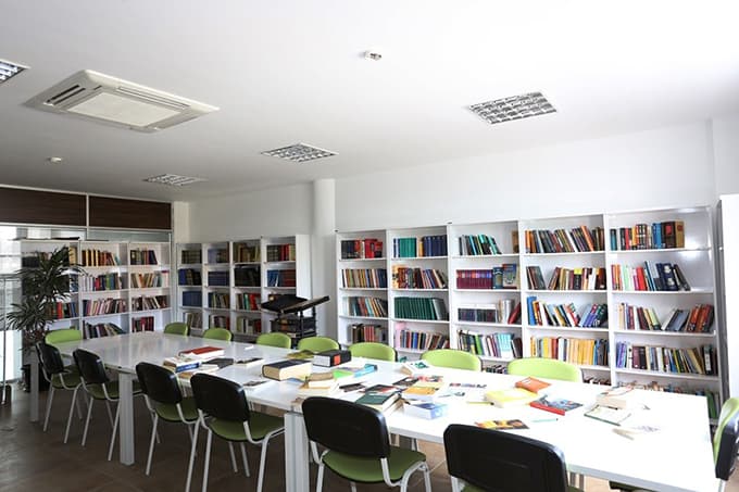 Çocuk akademisinde öğrenciler yeteneklerini keşfediyor