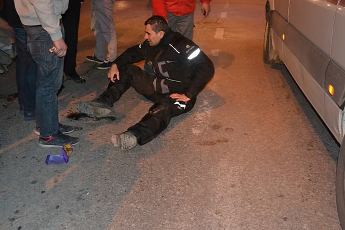 Motosiklete çarptı, olay yerinden kaçtı!