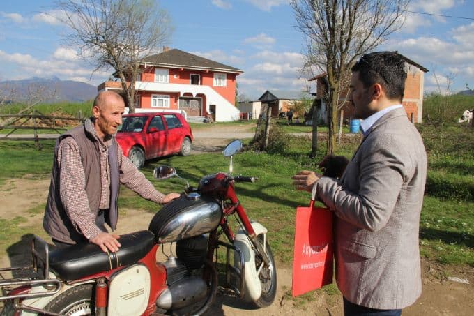 Çok sevdiği motosikletini 43 yıl odasında sakladı