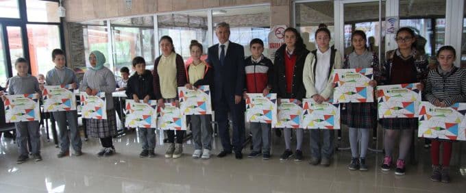 En fazla kitap okuyan öğrencilere ödül