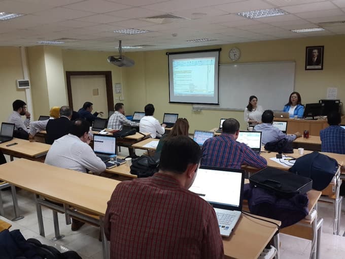 Akademik gelişim seminerleri düzenlendi