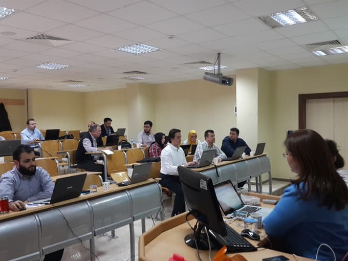 Akademik gelişim seminerleri düzenlendi