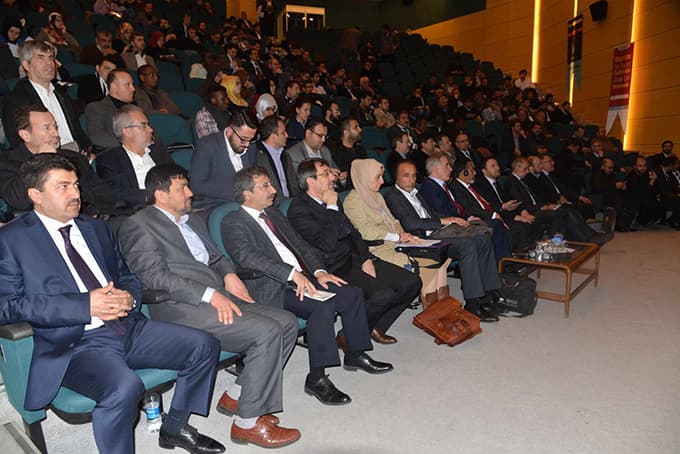 'İslami fetvaları sorgulayabilmeliyiz'