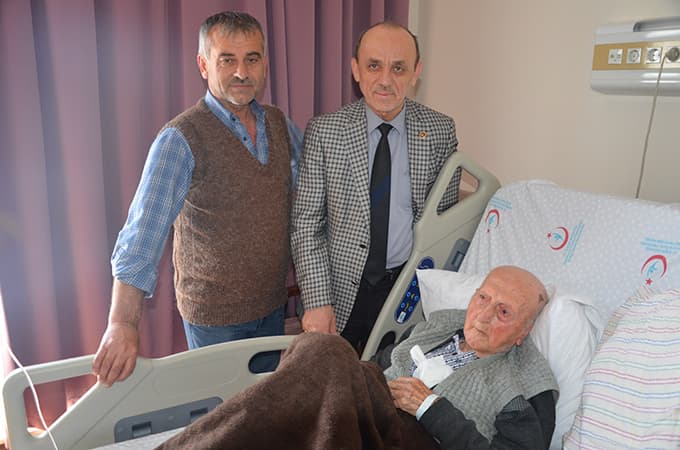 Başkan Cavit Öztürk hocasını ziyaret etti