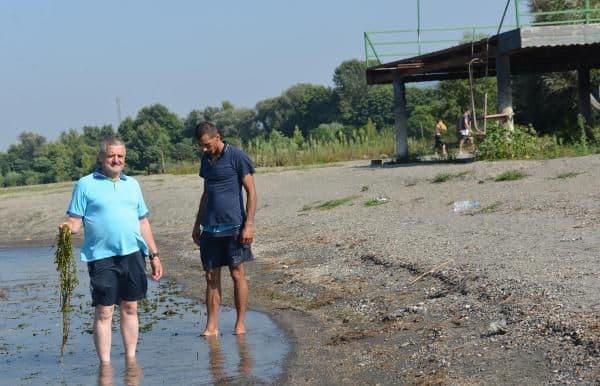 Sapanca Gölü'nde manzara tersine döndü