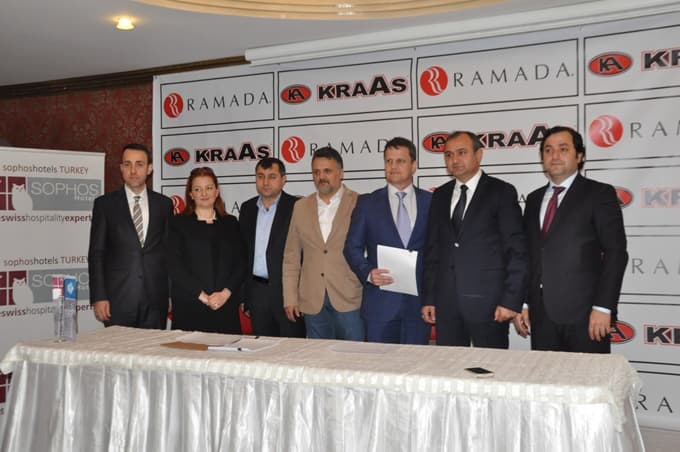 Sakarya Ramada Otel için imzalar atıldı