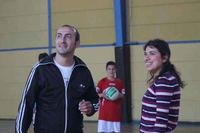 Voleybol maçında evlilik teklifi 