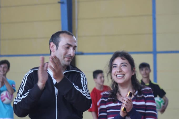 Voleybol maçında evlilik teklifi 