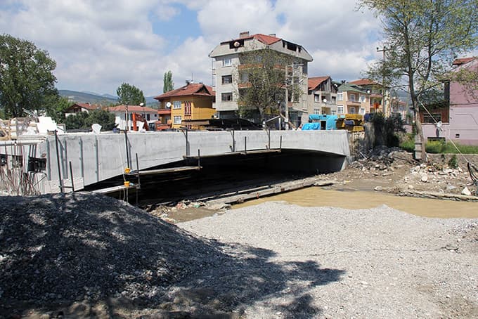 Yeni köprü trafiğe açılıyor