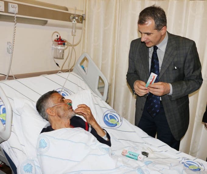 Yatan hastalara ağız sağlığı eğitimi verildi