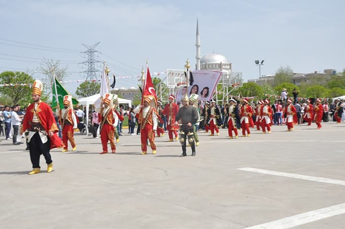 "Kan Ver, Kahramanım Ol" kampanyası başladı