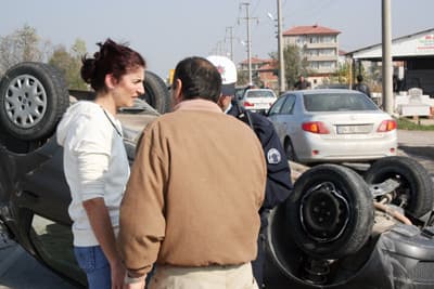 Hurdaya Dönen Arabadan Burnu Bile Kanamadan Çıktı