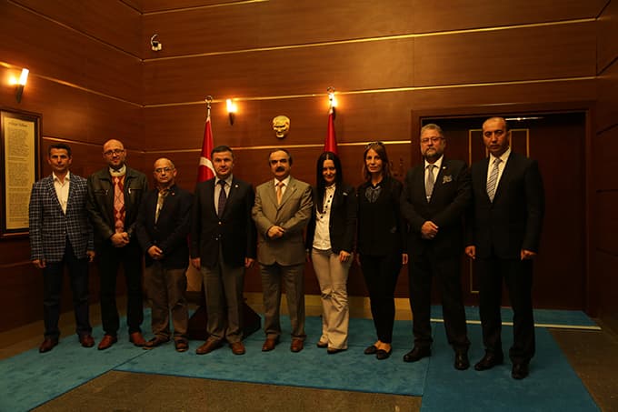'Ulusal basın, Sakarya basınını örnek almalı'