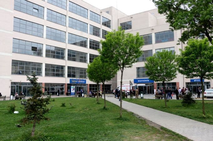 SEAH'ın acil servis ve poliklinik girişlerinde düzenleme
