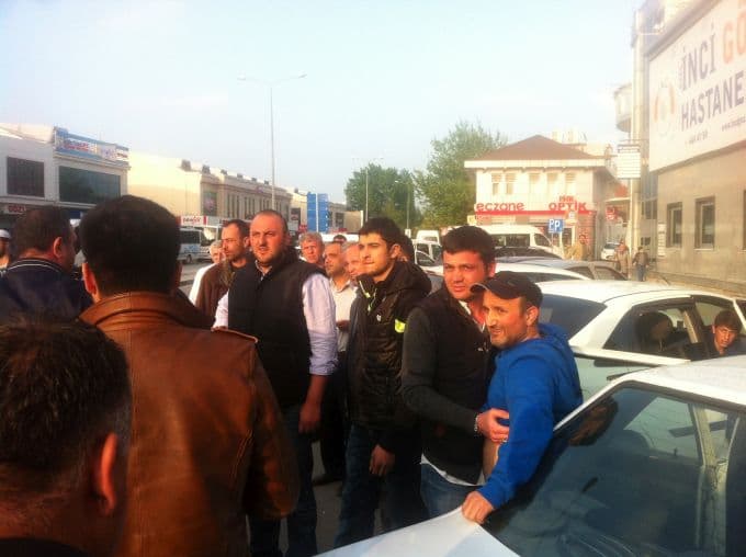 İki esnafın kavgası kanlı bitti