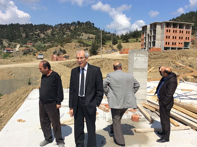 Başkan TOKİ konutlarının son halini inceledi
