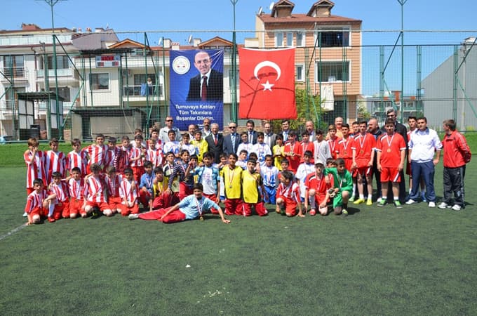 Şampiyon, Küpçüler Ortaokulu oldu