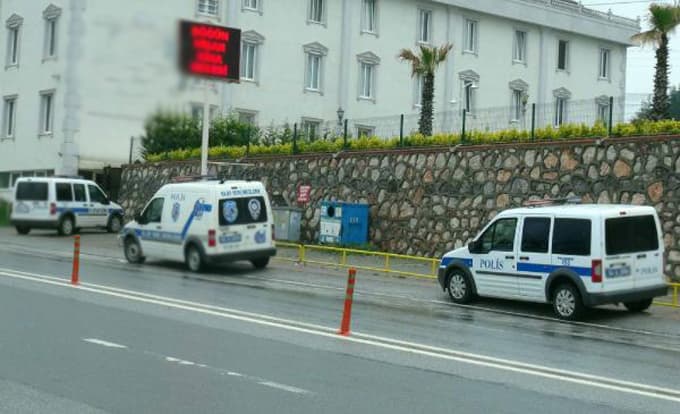 22 yaşındaki oryantal, apart dairesinde ölü olarak bulundu