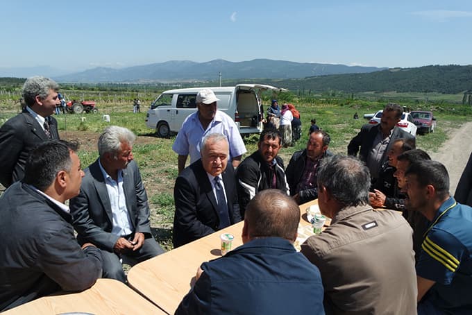 Hıdırellez etkinliğine katılan Ünver, vatandaşlarla buluştu