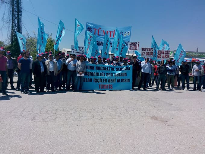 İşten çıkarılan işçiler için eylem yaptılar