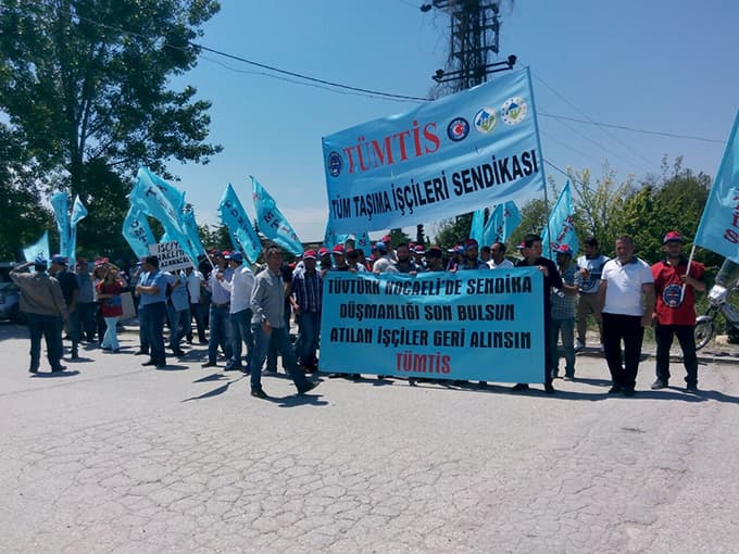 İşten çıkarılan işçiler için eylem yaptılar
