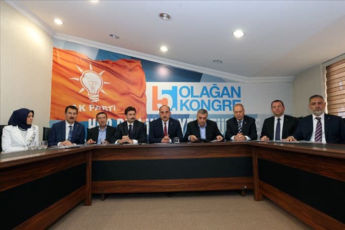 AK Parti, 13 yıllık yatırımlarını tanıttı