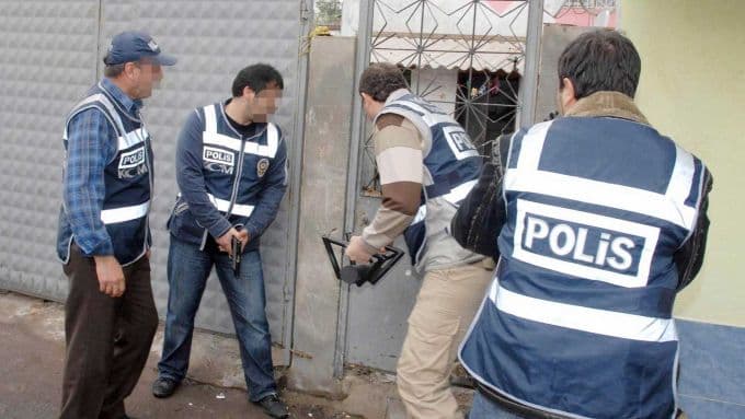 Sakarya ve İstanbul'da uyuşturucu operasyonu
