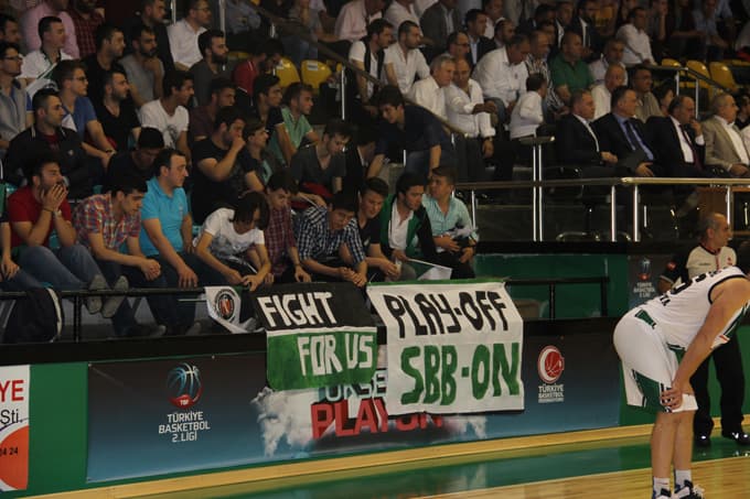 Büyükşehir Basketbol Takımı son saniyede yıkıldı