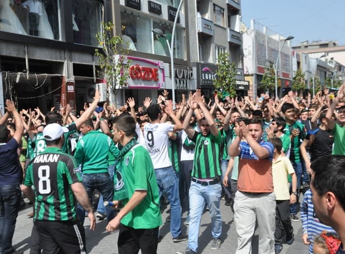 Tatangalar'dan Sakaryaspor'a destek yürüyüşü!