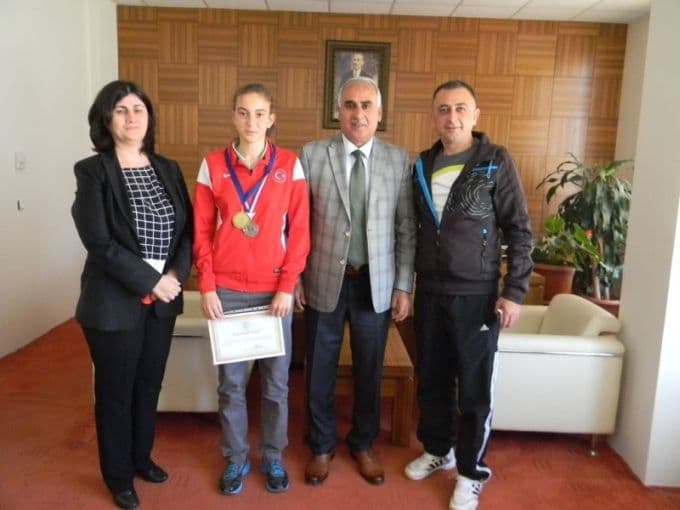 Yüksek atlama dalında Türkiye ikincisi oldu