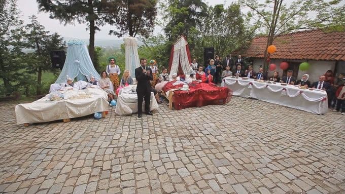Cuma günü "Ana Ocağı" programında bakanlı düğün var
