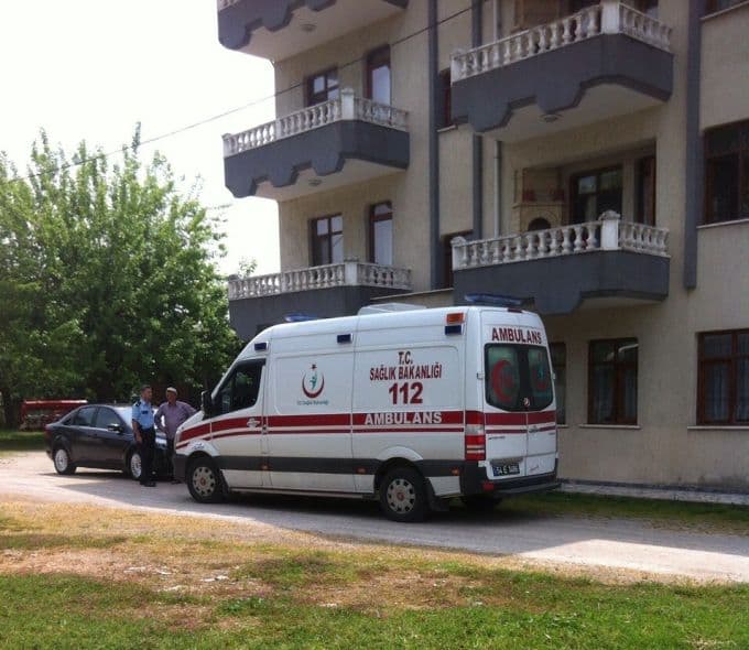 Evinde av tüfeği ile intihar etti