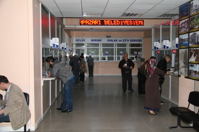 Adapazarı Belediyesi'nde vezneler hafta sonu açık