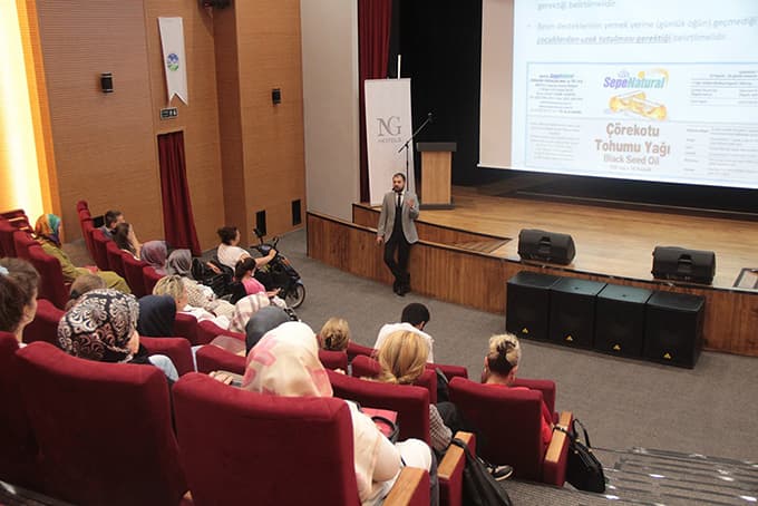 'Bitkisel destekte uzman görüşü şart' semineri
