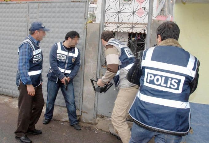 4 farklı adrese eş zamanlı operasyon