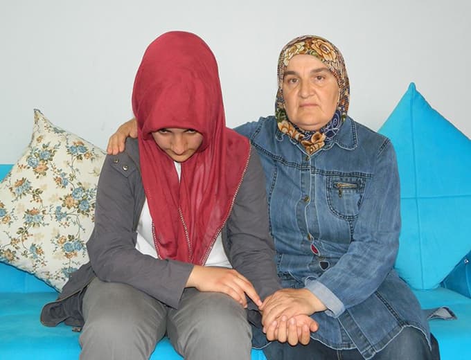 Baş ağrısı şikayeti için gitti, beyinciğinde kist çıktı