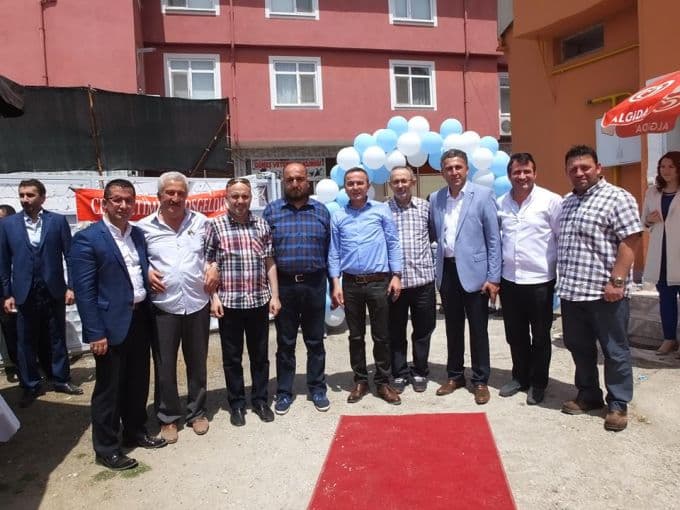 Ateş ailesinin mutlu günü