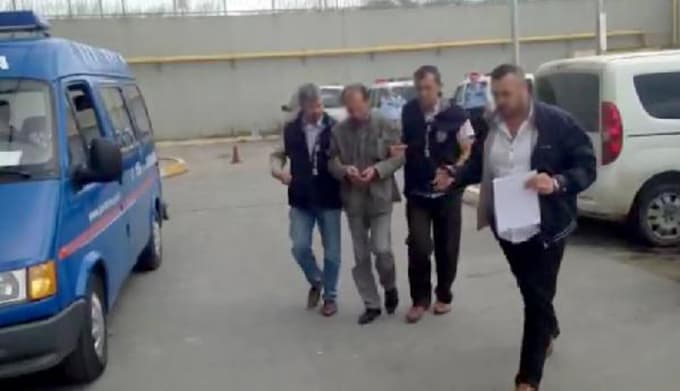 Sokak ortasında tabancayla öldürüp kaçtı