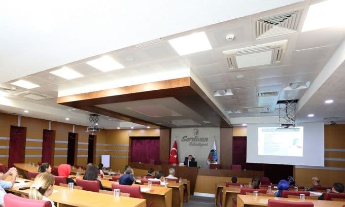 Serdivan Belediyesi'nden etik semineri